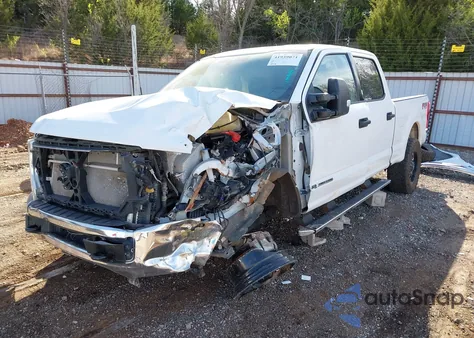 2022 Ford F-250 Xlt z USA, uszkodzony, nr VIN 1FT7W2BTXNEF06817